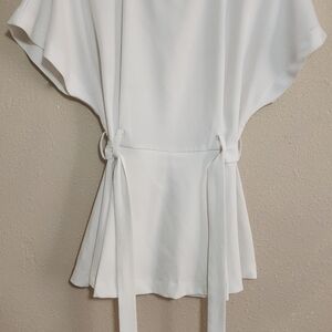 Gorgeous Daniel Cremieux Classic White Top